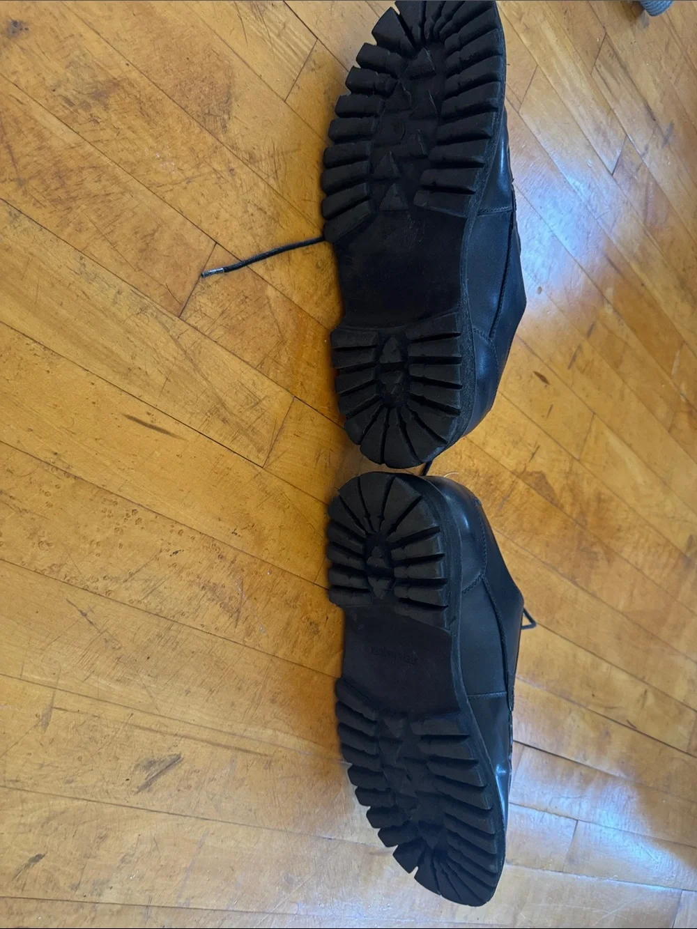Steve Madden Black Lace-Up Lug Sole Oxfords
